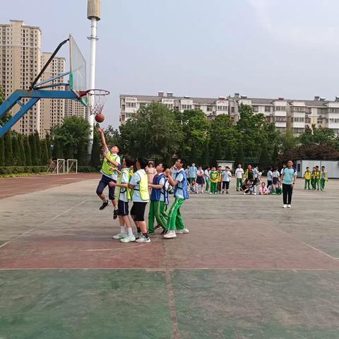 校园篮球赛，精彩“篮”不住