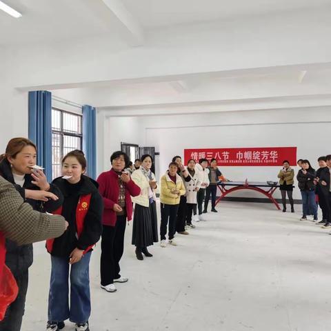情暖三八节，巾帼绽芳华