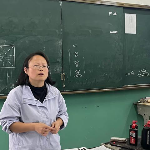 “笔墨渲染书香”儿童书法小组第二节