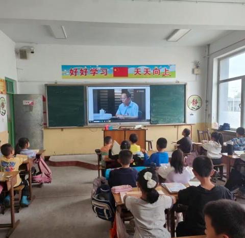 西王智中心小学组织收看“山西在线科普直播课”活动总结