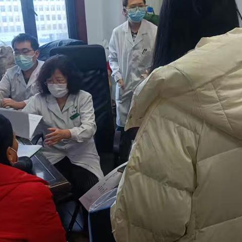 【北湖街道红卫星社区】帮扶救助 服务为民---关爱贫困家庭