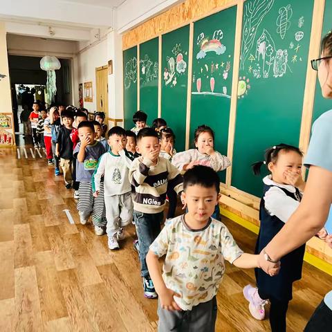 “消防在童心 安全护童行——”南宁幼儿园总园消防演练活动