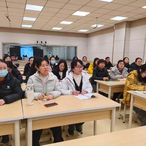 高新区第二实验小学数学教材培训