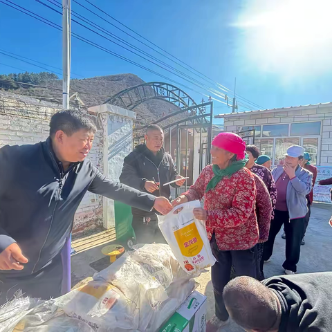 秋冬送温暖 ‖ 崇礼区城管执法局开展真情暖人心走访慰问活动