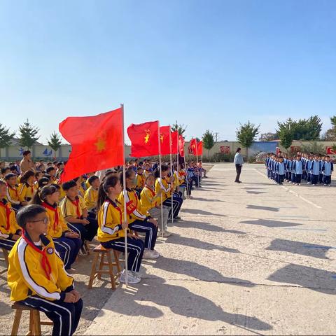 “我们入队啦！”——杨家庄小学“童心向党  快乐成长”新队员入队仪式