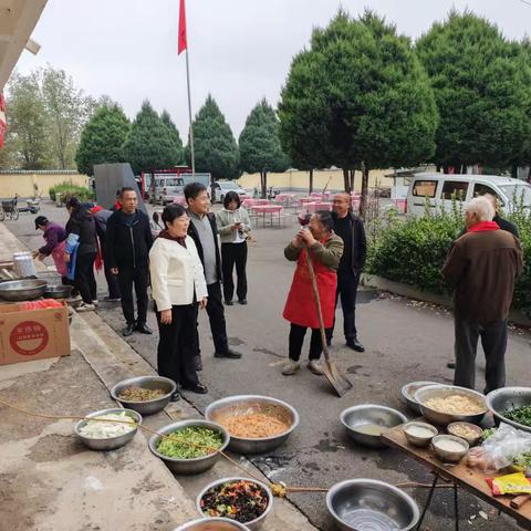 欢聚重阳  情暖下良-下良村重阳节温情敬老活动