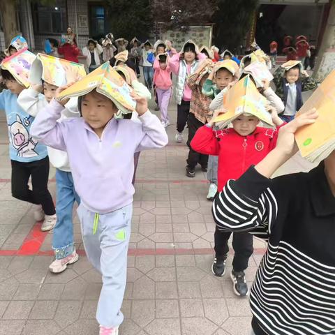 安全重于泰山，防震演练筑平安——平山镇西曲堤小学防震演练纪实