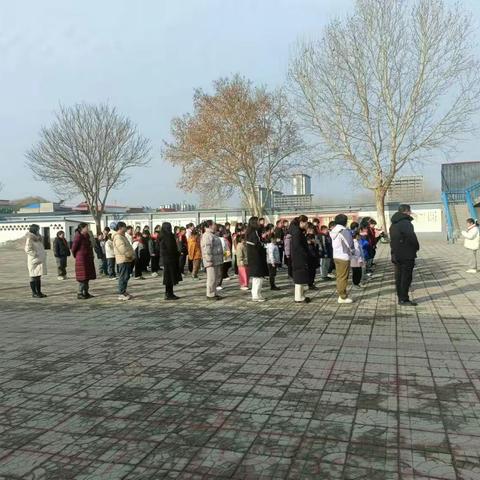 薛庄子小学“守护一泓清水 共建文明河流”护水主题教育活动