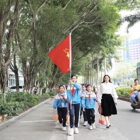 党旗引领聚合力  敬老爱老情意浓——钦师附小2023年重阳节主题党日活动