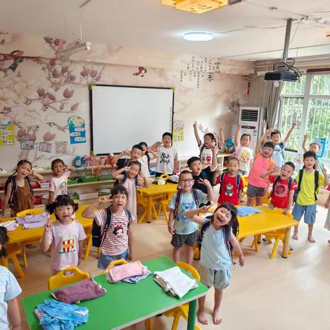 不玩水 不夏天~           —红宝宝幼儿园大一班