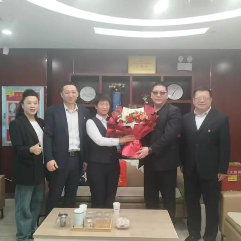 匠心耕耘结硕果，卓越领航绽芳华——榜样的力量之望湖支行理财经理郝玉洁两次突破百万保险佳绩