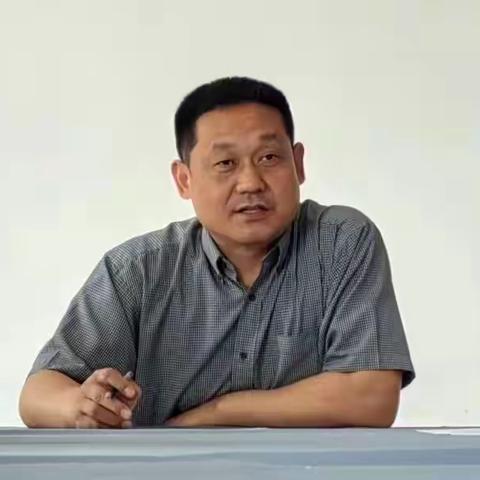 领会会议精神  传达贯彻落实