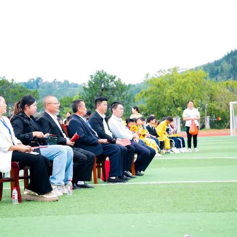 【红领巾 爱祖国】花开新时代     童心永向党 ——安龙县五福小学欢庆“六·一”国际儿童节