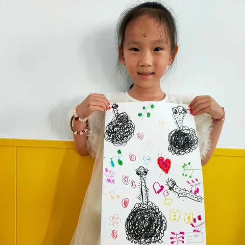 创意美术《鸵鸟》