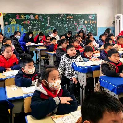 研韵冬暖，“语”你同行语文 ——邾城街第四小学三四年级教研活动