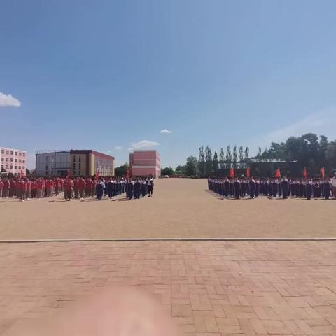 六家子镇中心校举行一年级少先队第二批入队仪式