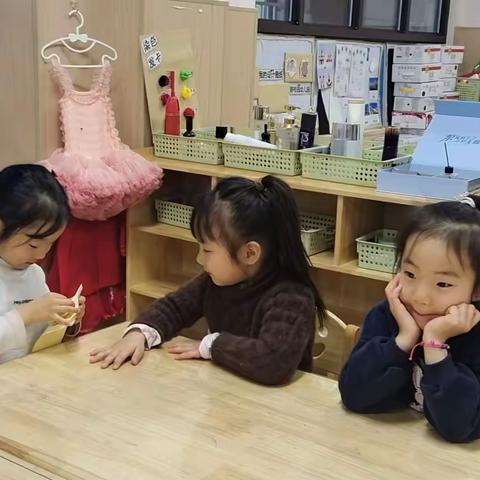 幼儿偶发事件观察记录