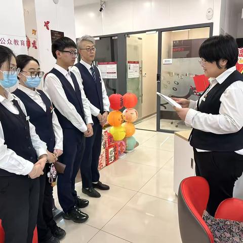 【大连好服务】银行服务无小事，优质服务暖人心——瓦房店共济支行始终坚持暖心服务