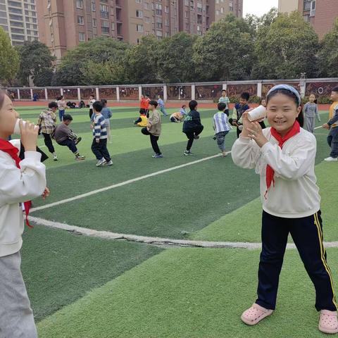 科学小实验，课间新体验—亳州学院实验小学科学小制作活动