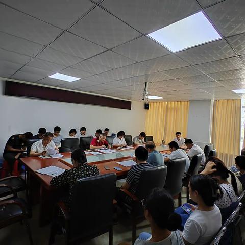 区农业农村局召开全局干部职工大会，研究部署“三农”领域重点工作
