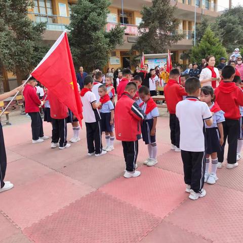 海上小学六中队“学习二十大，争做好队员”庆“六一”活动