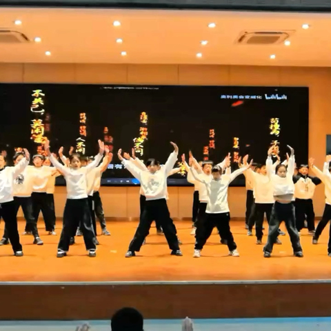 社团绽芳华  童趣满校园———卢集小学期末社团成果展示