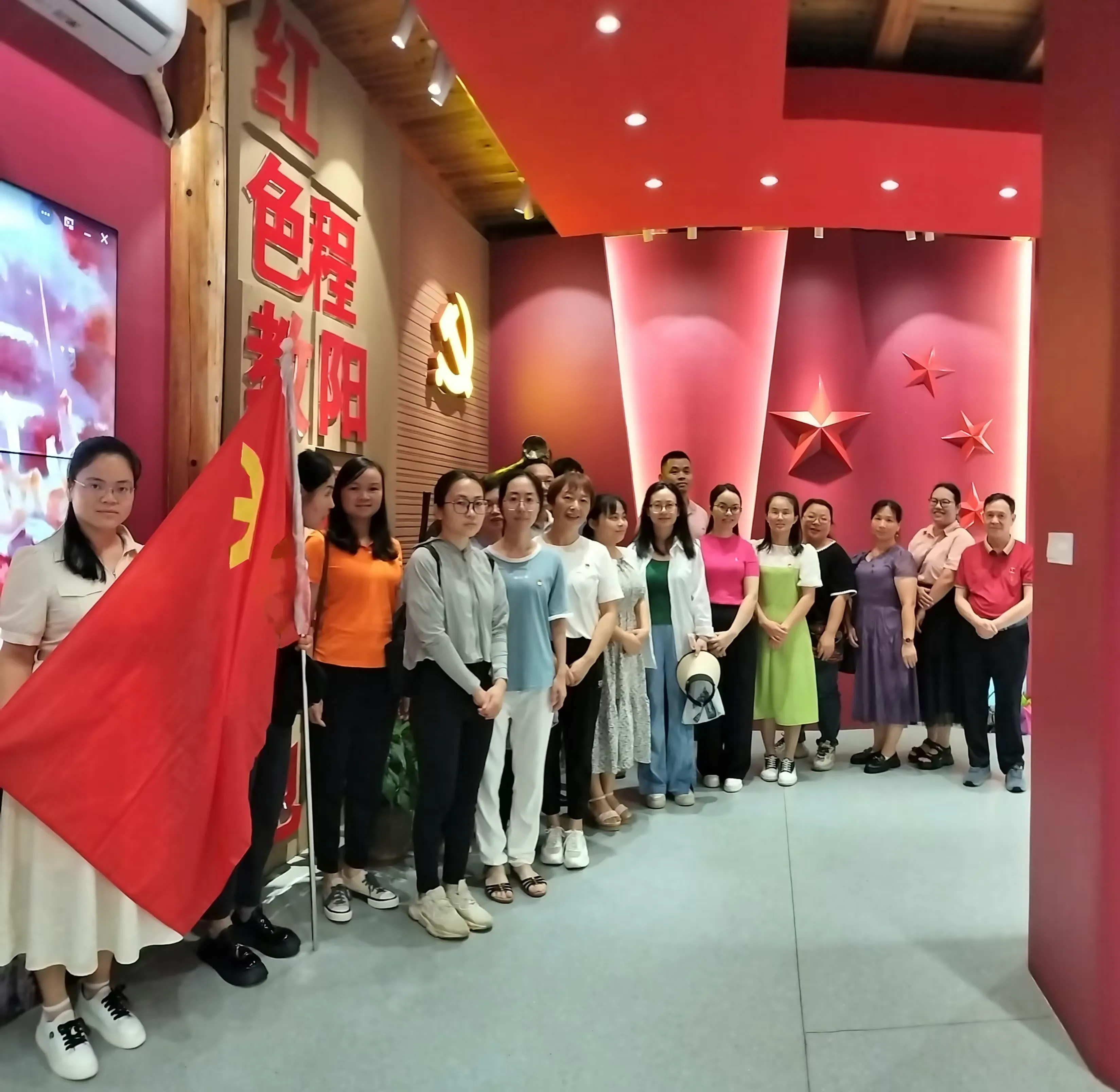 简篇-重温红色历史 赓续红色血脉——丹洲镇中心校党支部开展党史学习教育