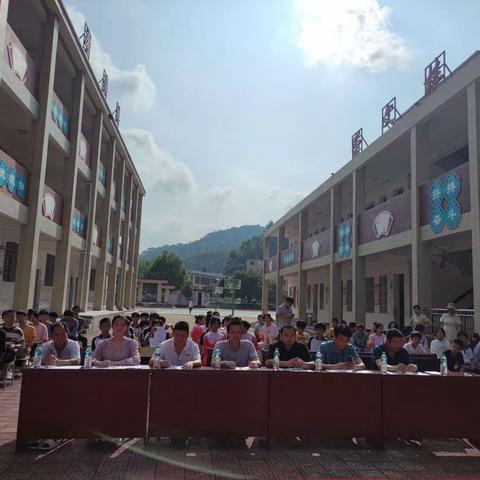 【党建引领 铸魂育人】书香新时代，“典”亮新征程——桂竹帽中小学红色经典诵读比赛暨庆六·一活动