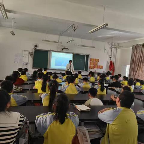 欢乐英语课——三年级九班家长进课堂