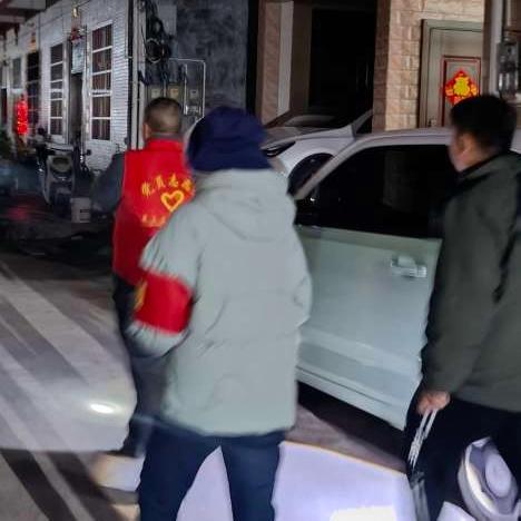 “守安全关 过安全年”，让年味更“清新”，新埠街道组织党员干部带头持续开展烟花爆竹禁燃禁放工作