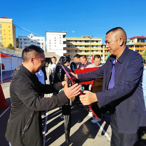 【铸牢中华民族共同体意识】谱写生命之歌 弘扬运动精神