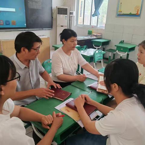 “春风化雨，沟通点亮心灵”——尚村小学春雨行动