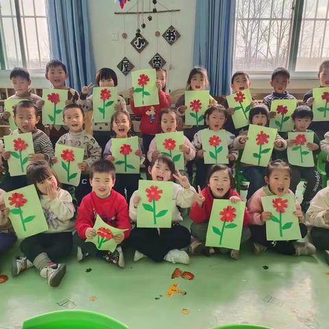 “情满三月天，温暖女神节”——康庄中心小学附属幼儿园“庆国际妇女节”主题活动