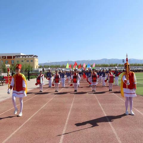 小小石榴籽  学习二十大     争做好队员