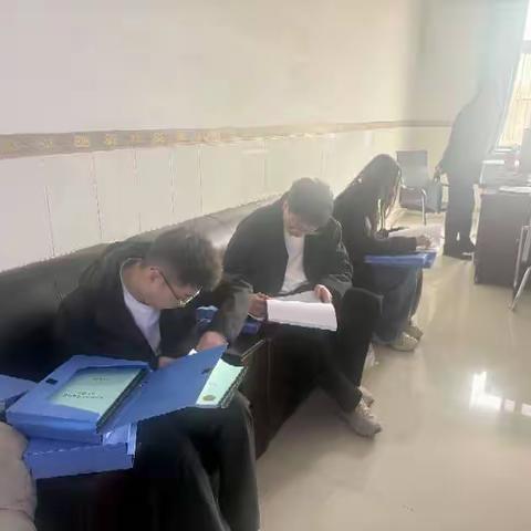 高力板小学迎接十大部门联合安全大检查