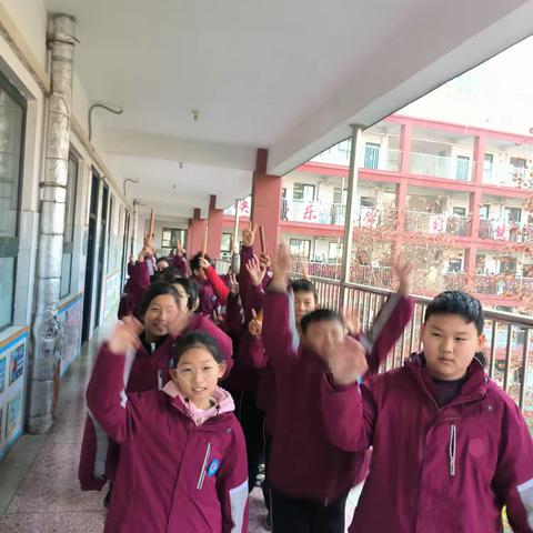 热乎的饺子，温暖的家- 红旗实验学校四五班冬至活动