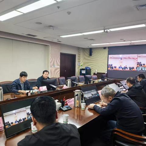 李伟副局长调度安排持续降雨期间地质灾害防范工作