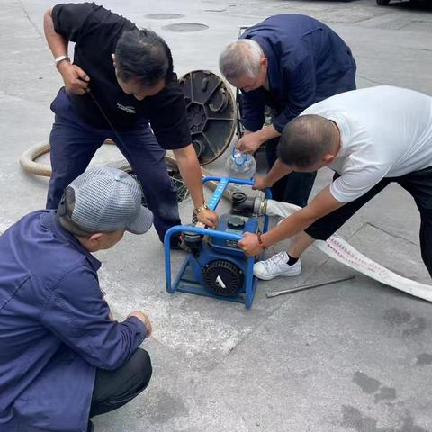 昆明公交二十五车队筑牢安全防线，全面备战雨季防洪防汛