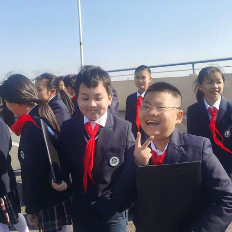 广州南外小学部数学突出人物 与优秀同行-504班周沐晨