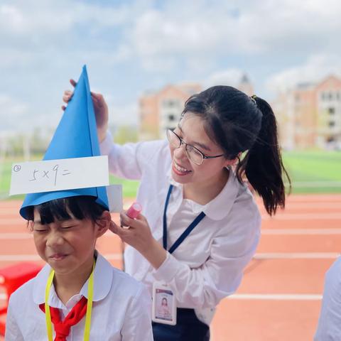 寻找广州南外小学部数学风云人物 ---502班  方彦喆