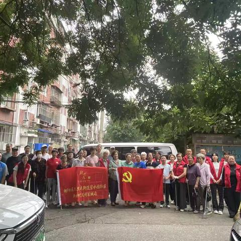 碧水园社区开展周末大扫除—共筑整洁家园