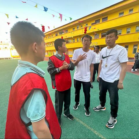 武乡县故城小学“学习二十大，争做好队员”庆六一系列活动之篮球赛🏀迎“篮”而上，青春飞扬