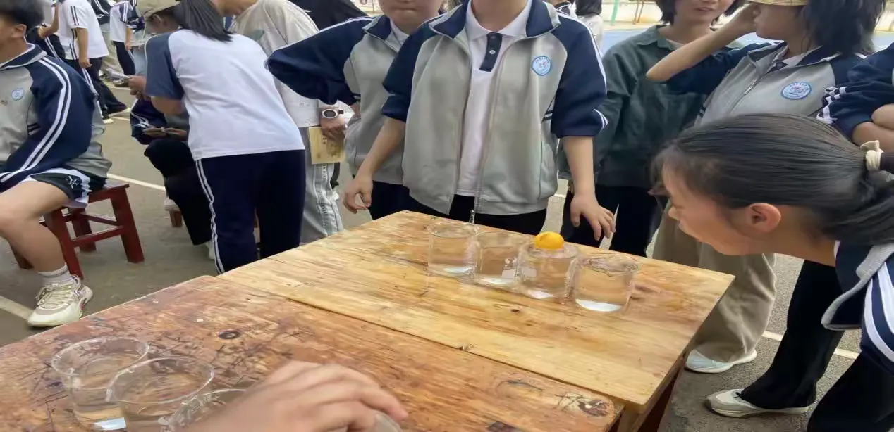简篇-海浒中学开展“学习二十大 争做好队员”六一主题活动