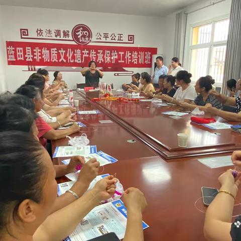 助力发展强化法制教育，指尖传承弘扬非遗文化——洩湖镇开展普法讲法和非遗文化活动