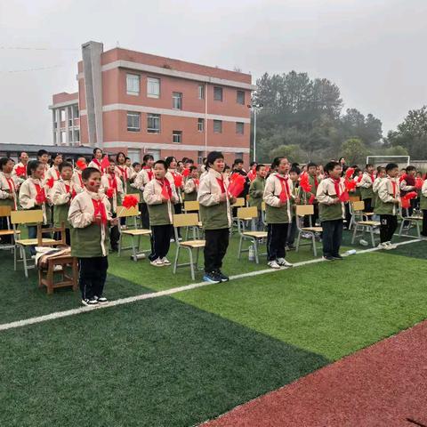 育才小学 “童声颂祖国，诗意迎金秋” 诗词朗诵活动