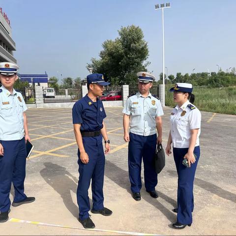 西咸消防救援支队“五清”“五涉”专项政治监督组深入元平路小型站督导检查
