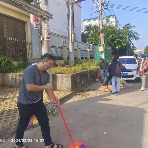 临高县中医院开展周末大扫除活动