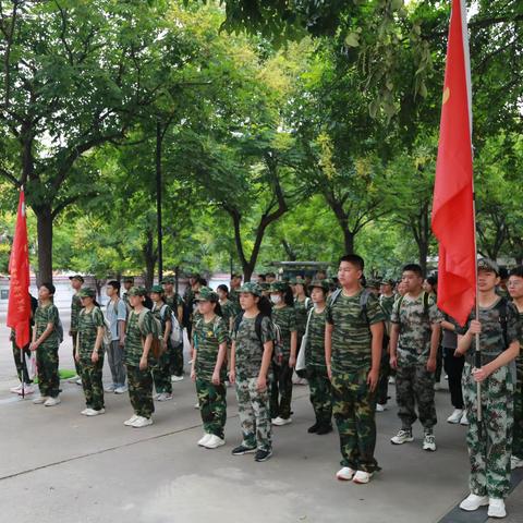 磨练意志   青春无悔                   —咸阳师范学院附属中学2023级军训纪实