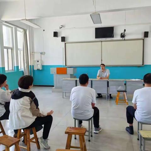 高一培优部探讨式教学模式推进中