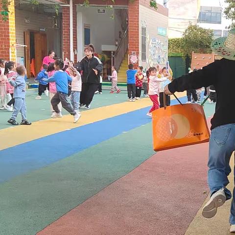 蒙山县西河镇中心幼儿园防暴安全演练